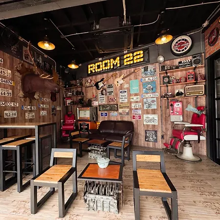 Room 22-2